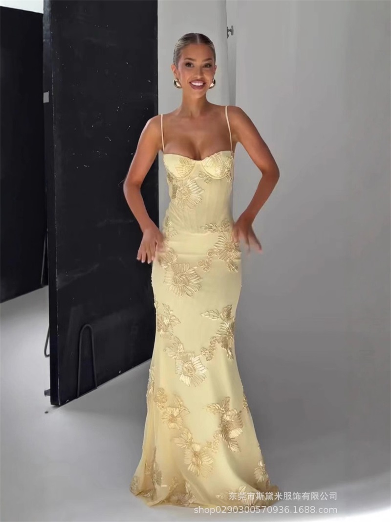 Yellow Formal Wear Women - ชุดราตรีปักลายสีเหลืองสำหรับผู้หญิง ชุดคอร์เซ็ทเซ็กซี่แบบไม่มีแขน สีดำ น้ำเงิน แดงเบอร์กันดี ชุดราตรียาวสำหรับงานปาร์ตี้