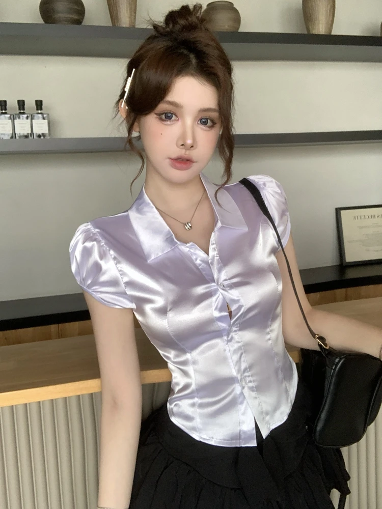 Silk Blouse Button - เสื้อเชิ้ตผ้าไหมเซ็กซี่สำหรับฤดูร้อน ผู้หญิง 2026 แฟชั่นเกาหลี เสื้อผ้าแขนสั้นติดกระดุม เสื้อครอปแขนพองสีขาวสำหรับผู้หญิงและเสื้อเบลาส์