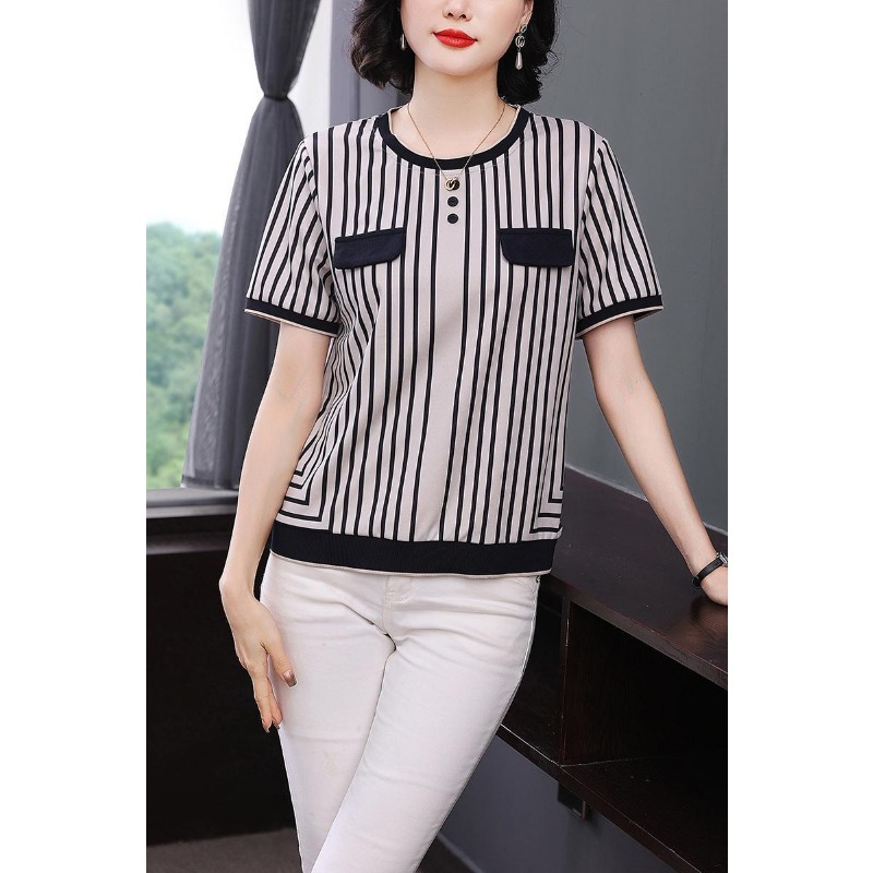 Silk Blouse Button - เสื้อยืดผ้าไหมน้ำแข็งลายทางสำหรับผู้หญิง แขนสั้น สไตล์ลำลองหลวมๆ แบบคุณแม่