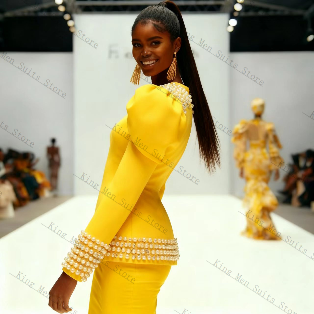 ชุดสูทผู้หญิงสีเหลืองดำ 2 ชิ้น - Yellow Formal Wear Women บทวิจารณ์และราคา