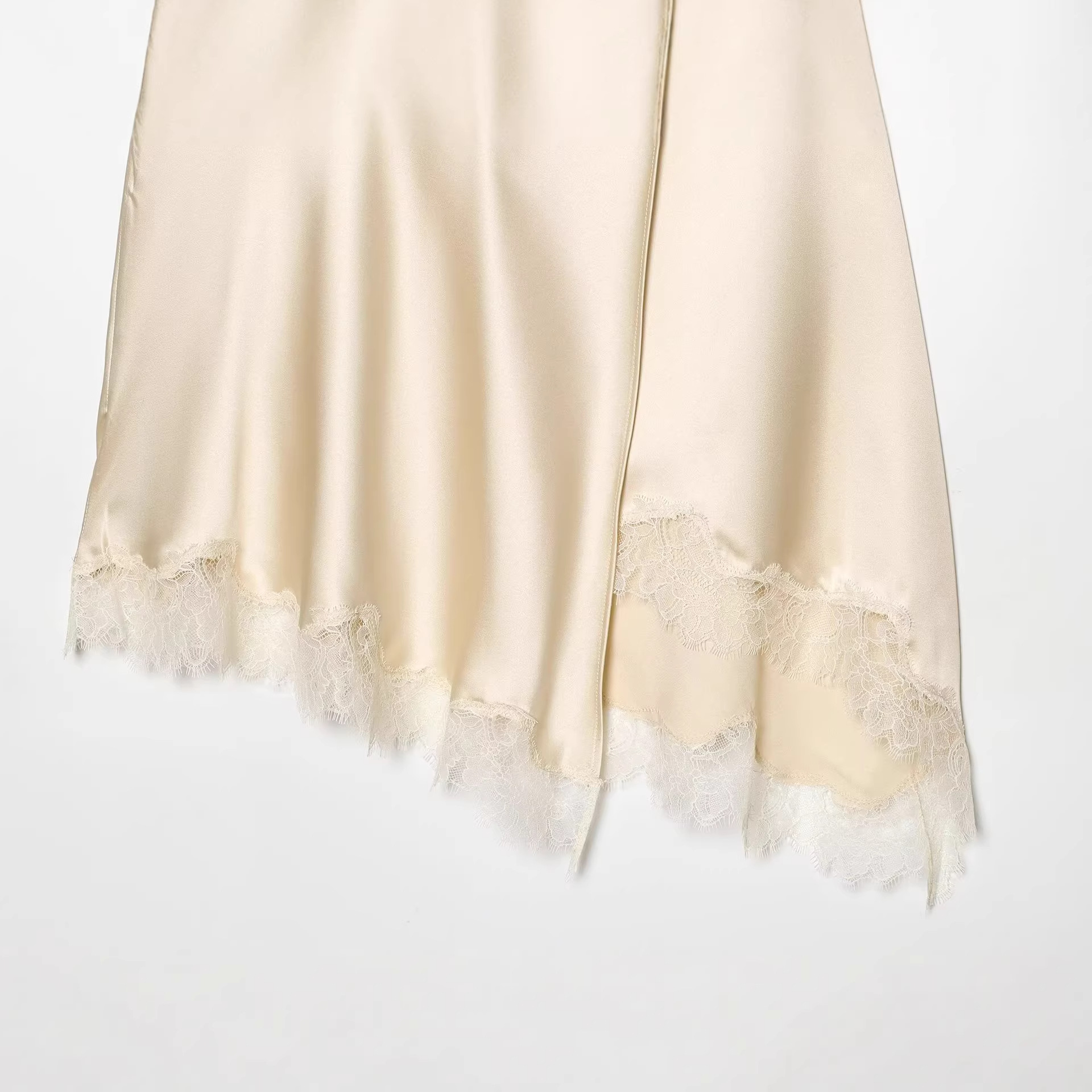 กระโปรงผ้าซาตินแต่งขอบลูกไม้สี - Yellow Formal Wear Women บทวิจารณ์และราคา